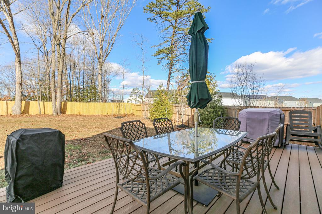 6109 SUNNY MEADOWS DRIVE