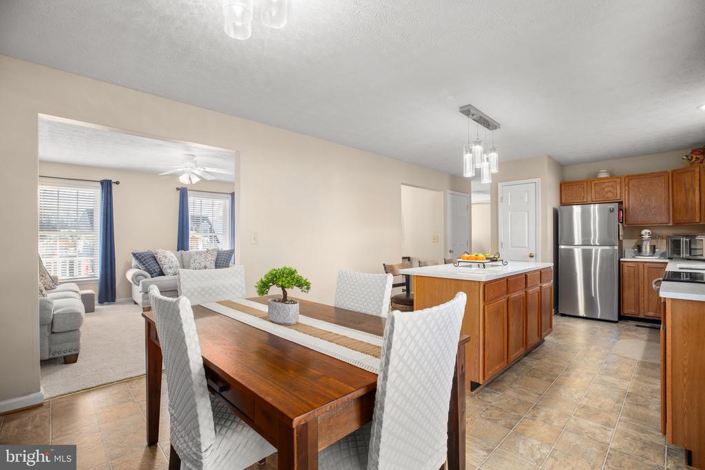 6109 SUNNY MEADOWS DRIVE