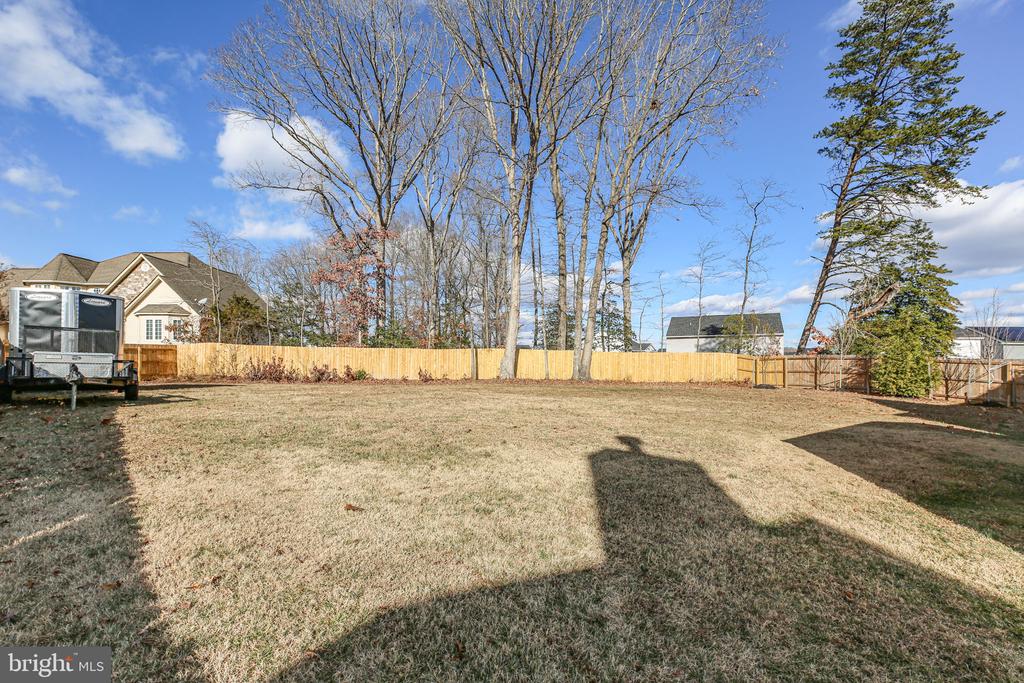 6109 SUNNY MEADOWS DRIVE