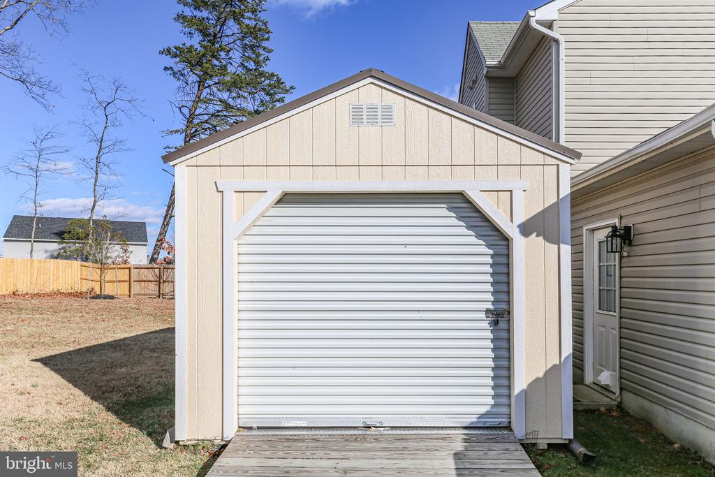 6109 SUNNY MEADOWS DRIVE