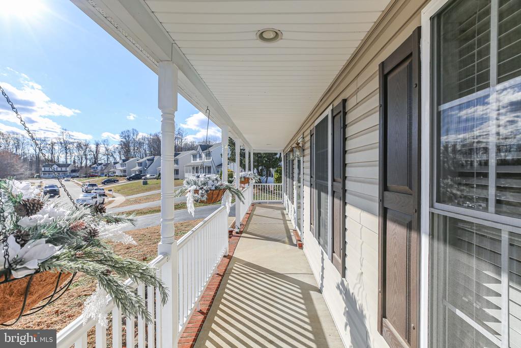 6109 SUNNY MEADOWS DRIVE