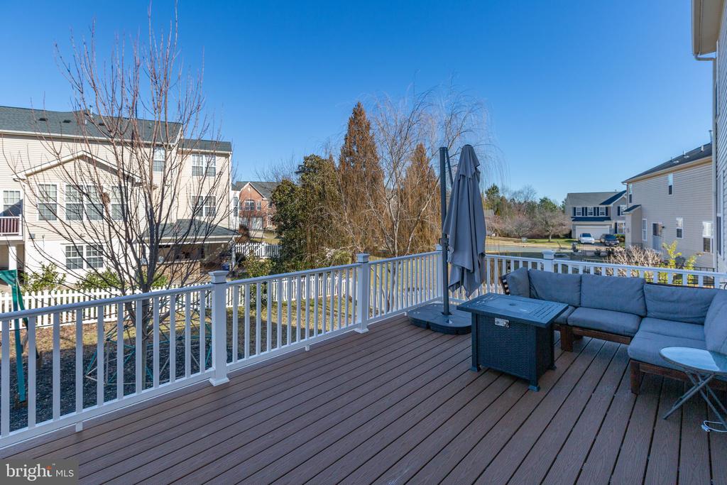 9316 LAUREL OAK DRIVE
