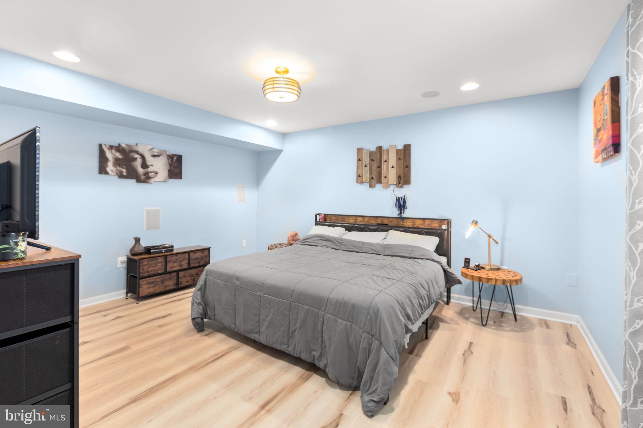 9316 LAUREL OAK DRIVE