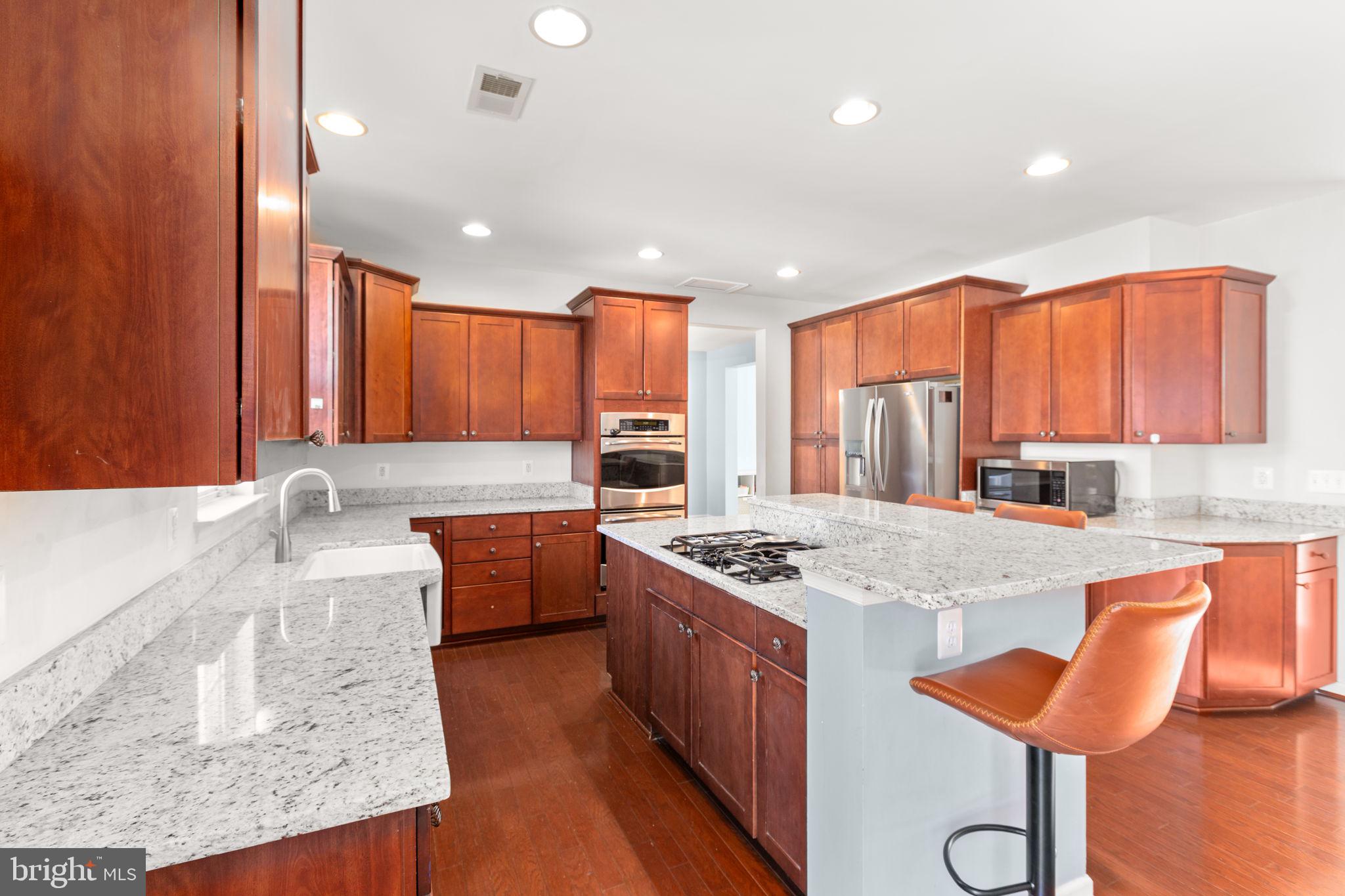 9316 LAUREL OAK DRIVE