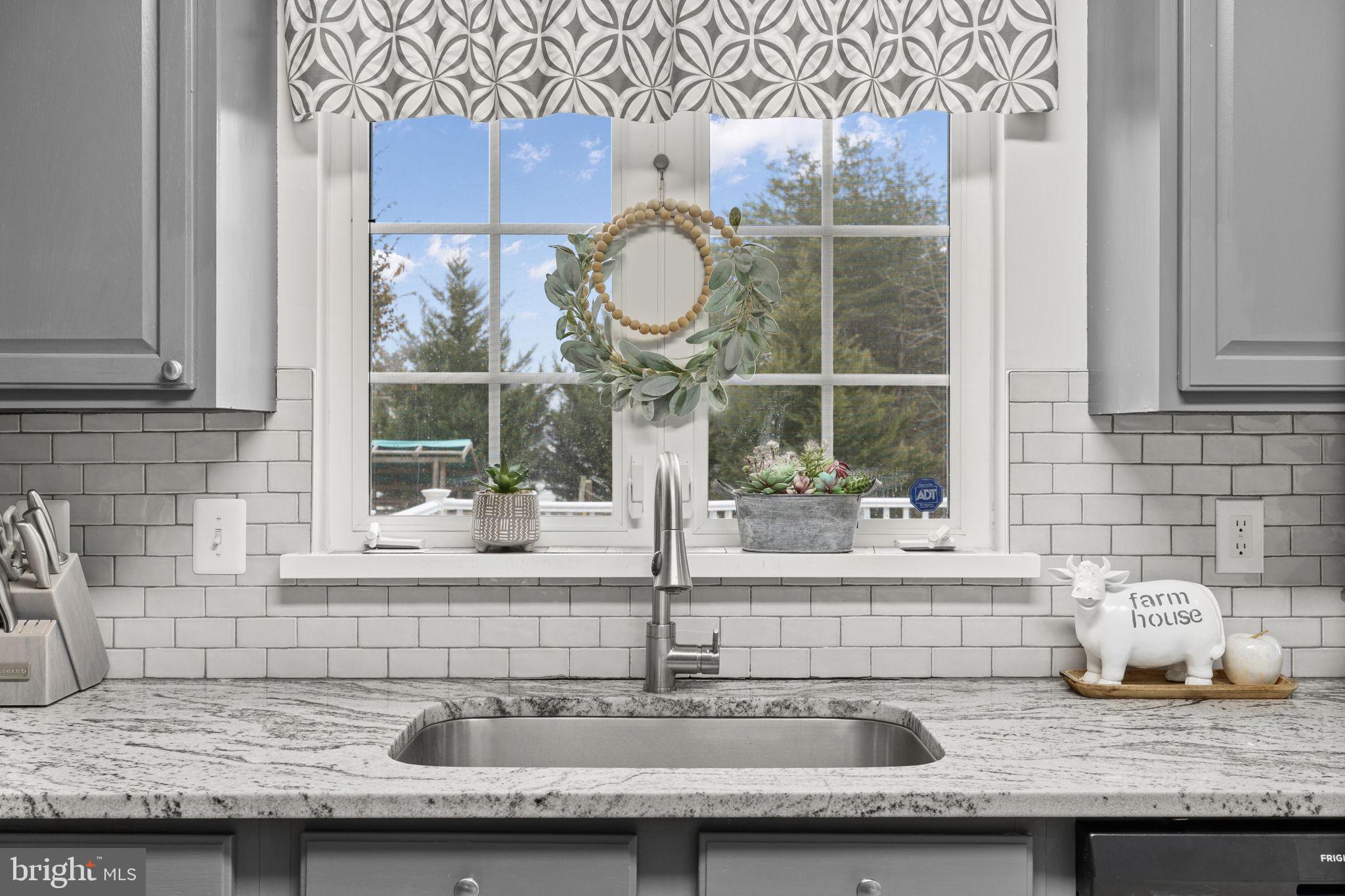 6021 HOT SPRING LANE