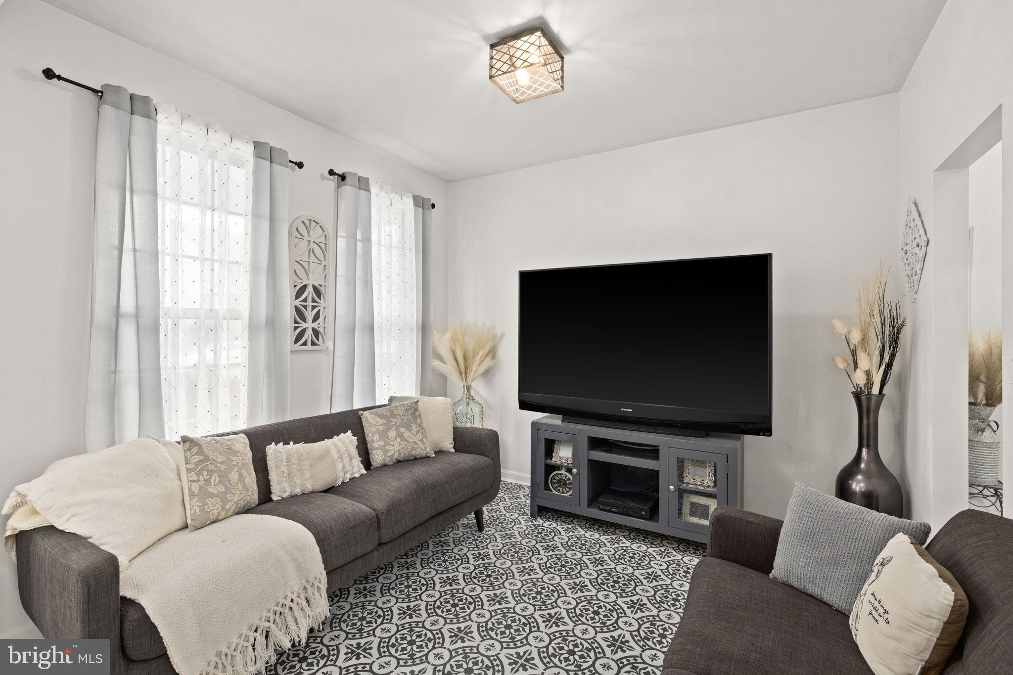 6021 HOT SPRING LANE