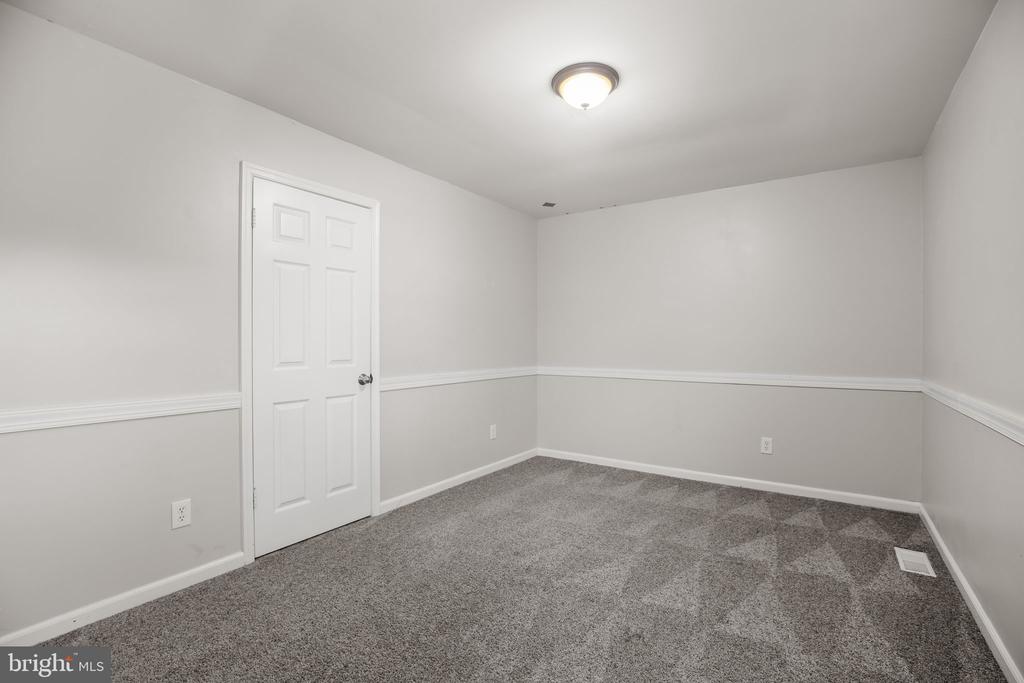 11908 KENNEDY LANE
