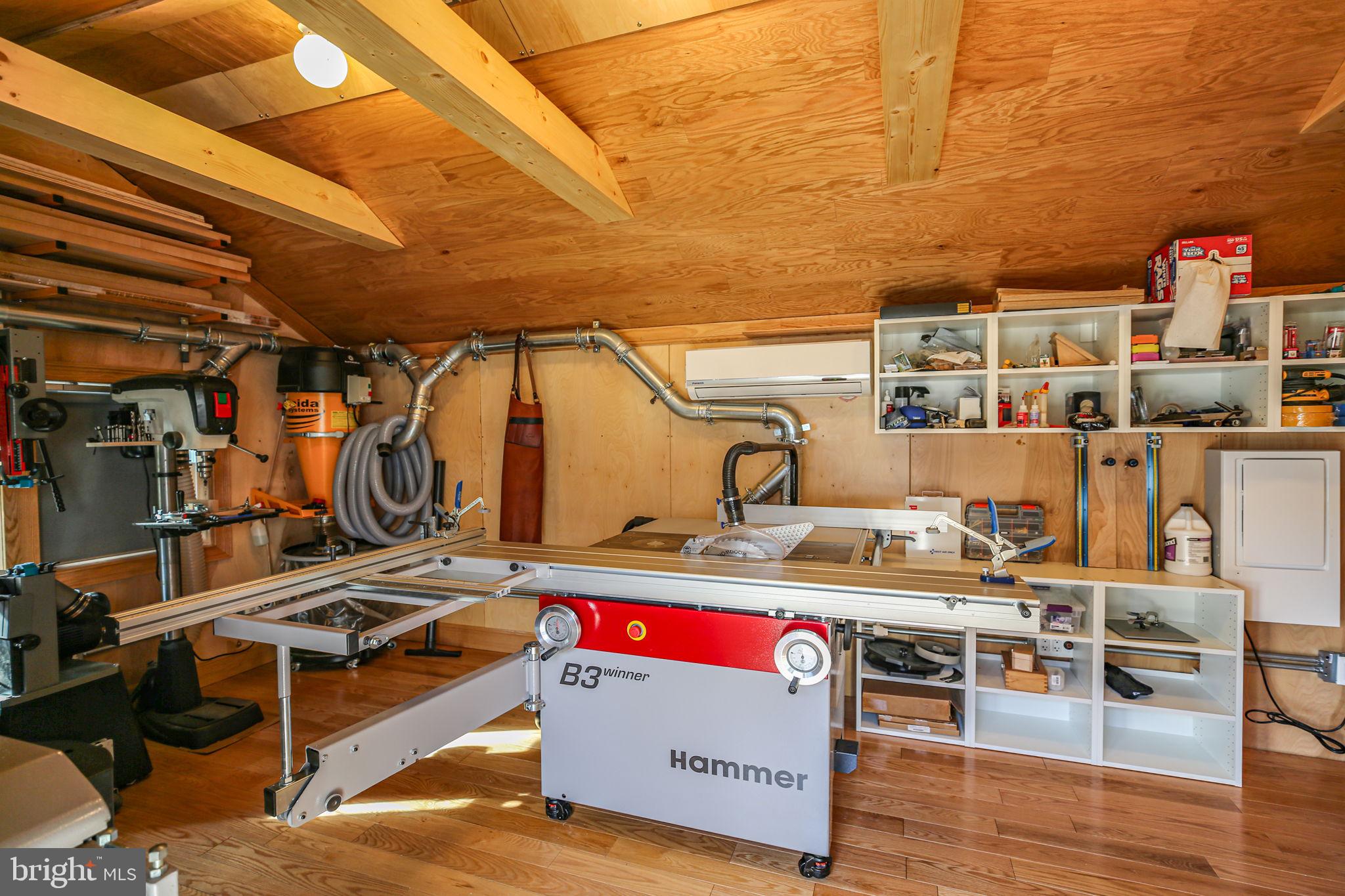 5909 N CRANSTON LANE