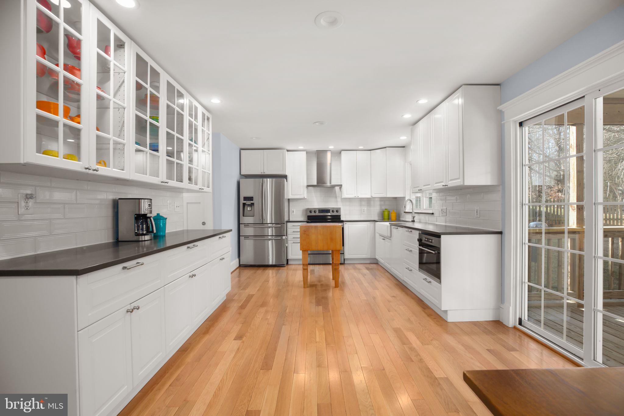 5909 N CRANSTON LANE