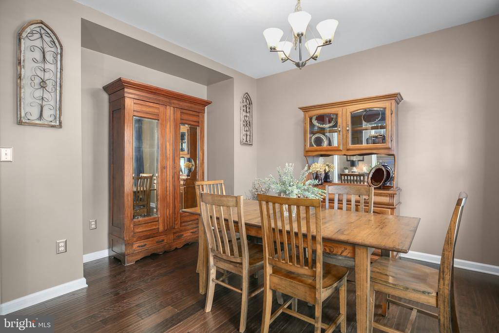 8714 WILMORE LANE
