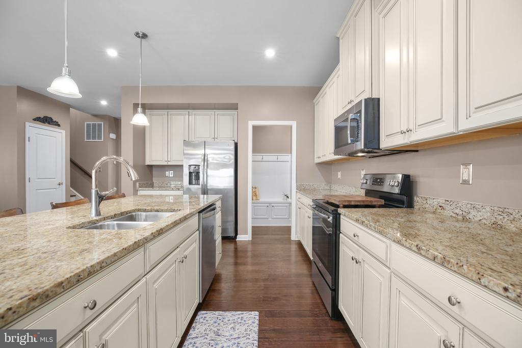 8714 WILMORE LANE
