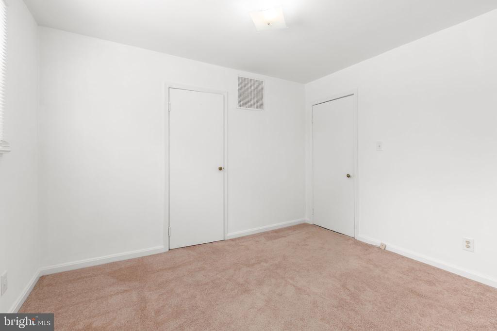 1305 BRAGG ROAD