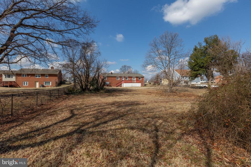 1305 BRAGG ROAD