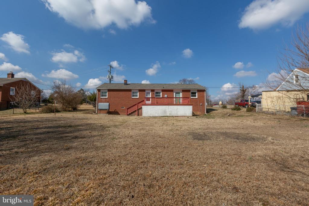 1305 BRAGG ROAD