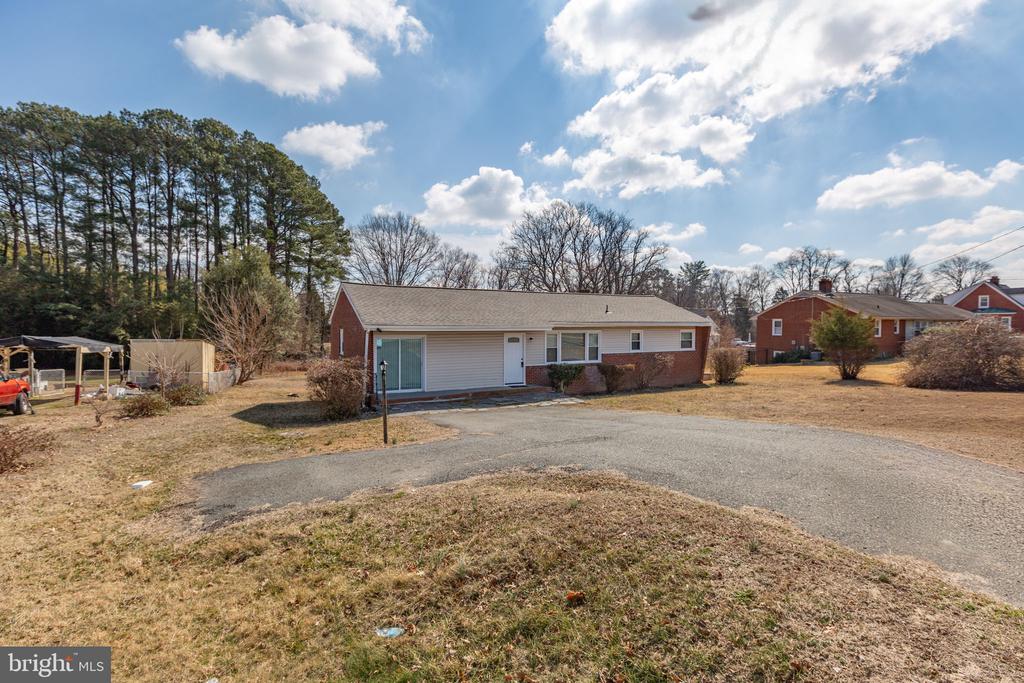 1305 BRAGG ROAD
