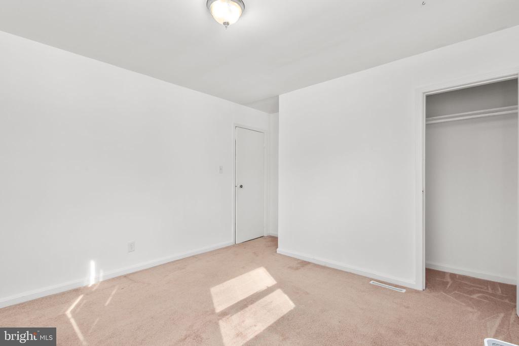 1305 BRAGG ROAD