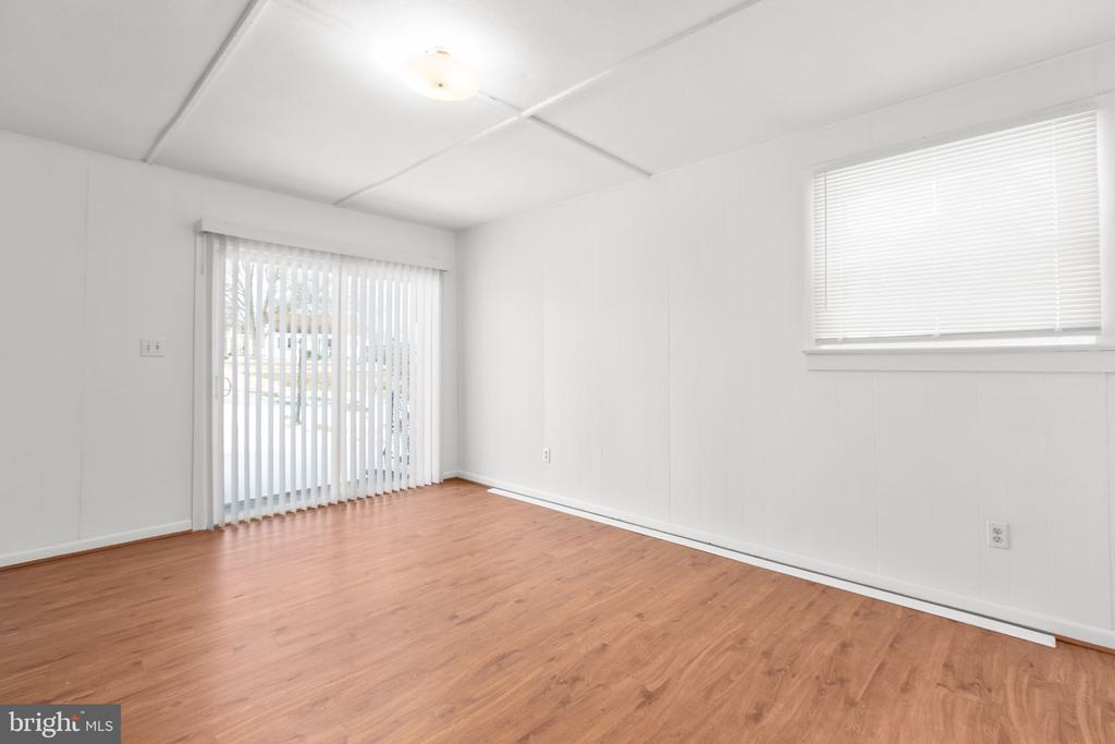 1305 BRAGG ROAD