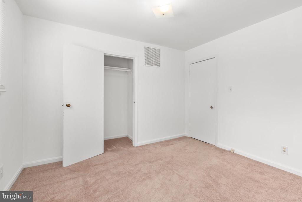 1305 BRAGG ROAD