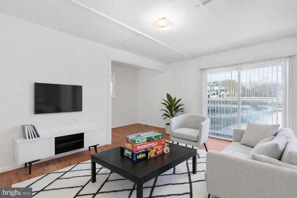 1305 BRAGG ROAD
