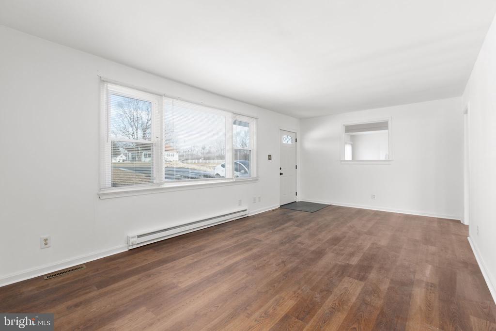 1305 BRAGG ROAD