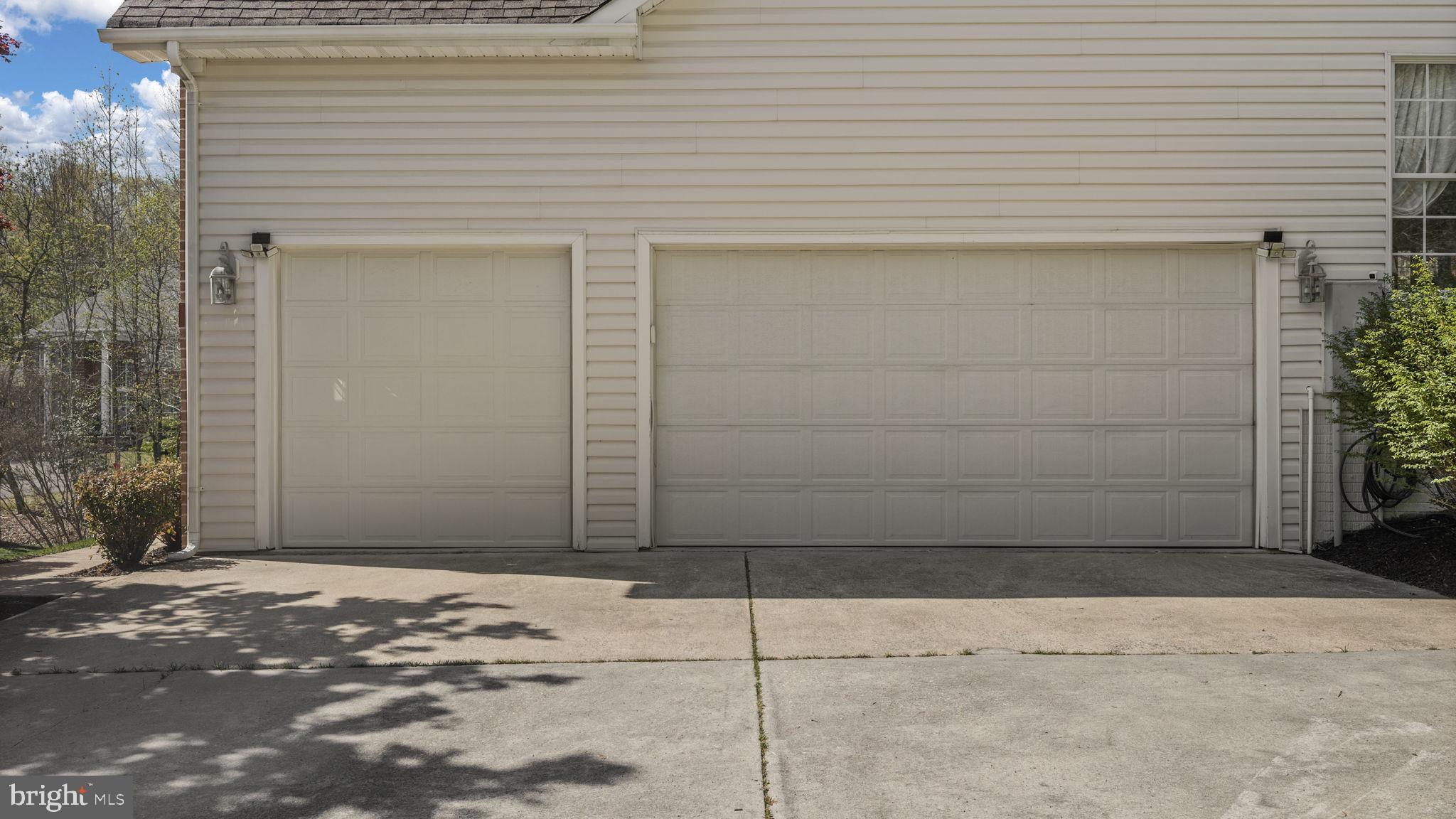 9504 TRENTHAM TRAIL