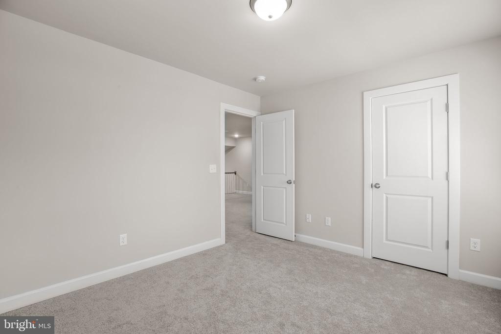 5711 FINLEY ROSE COURT