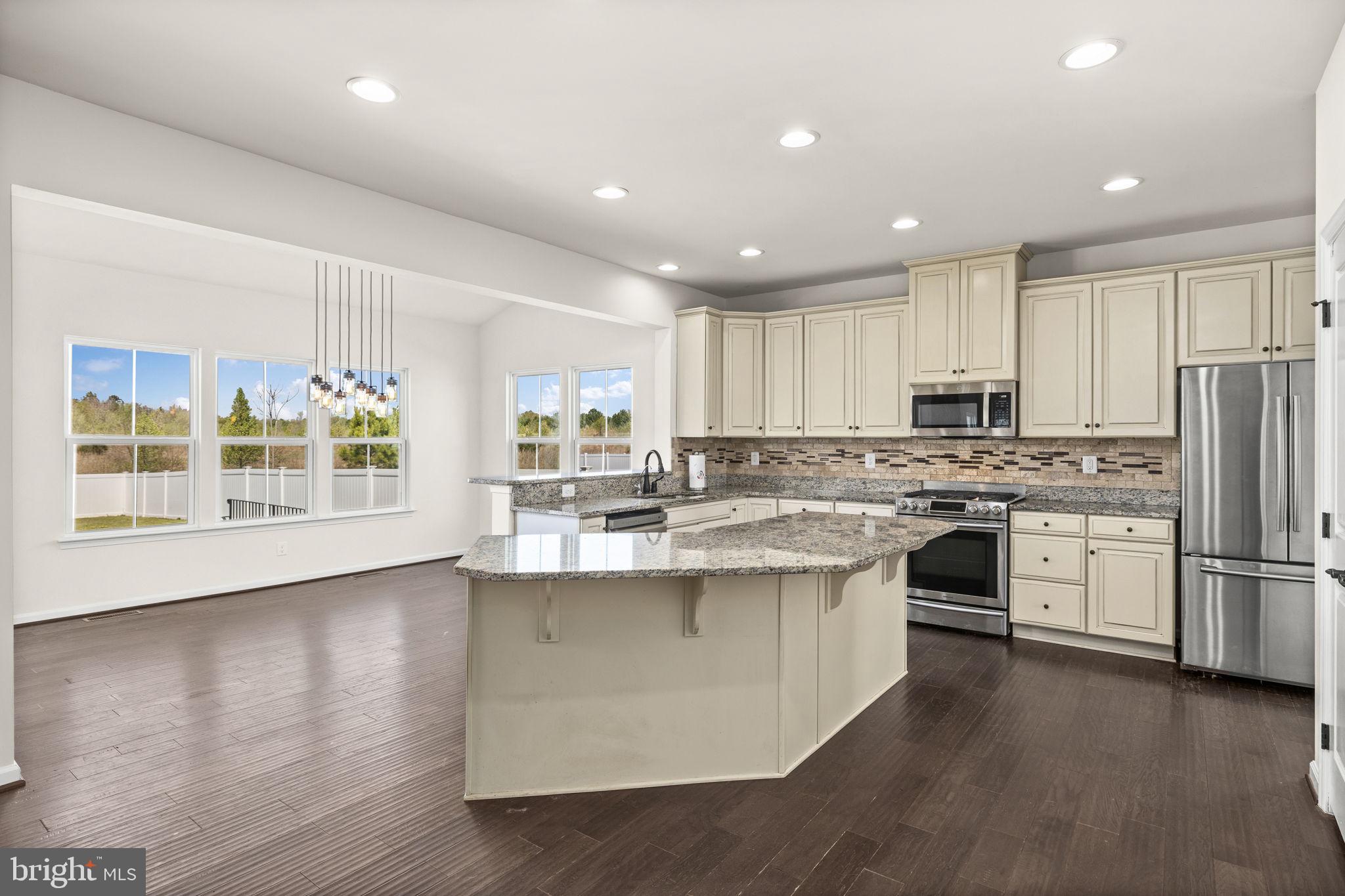 10420 NAPOLEON STREET