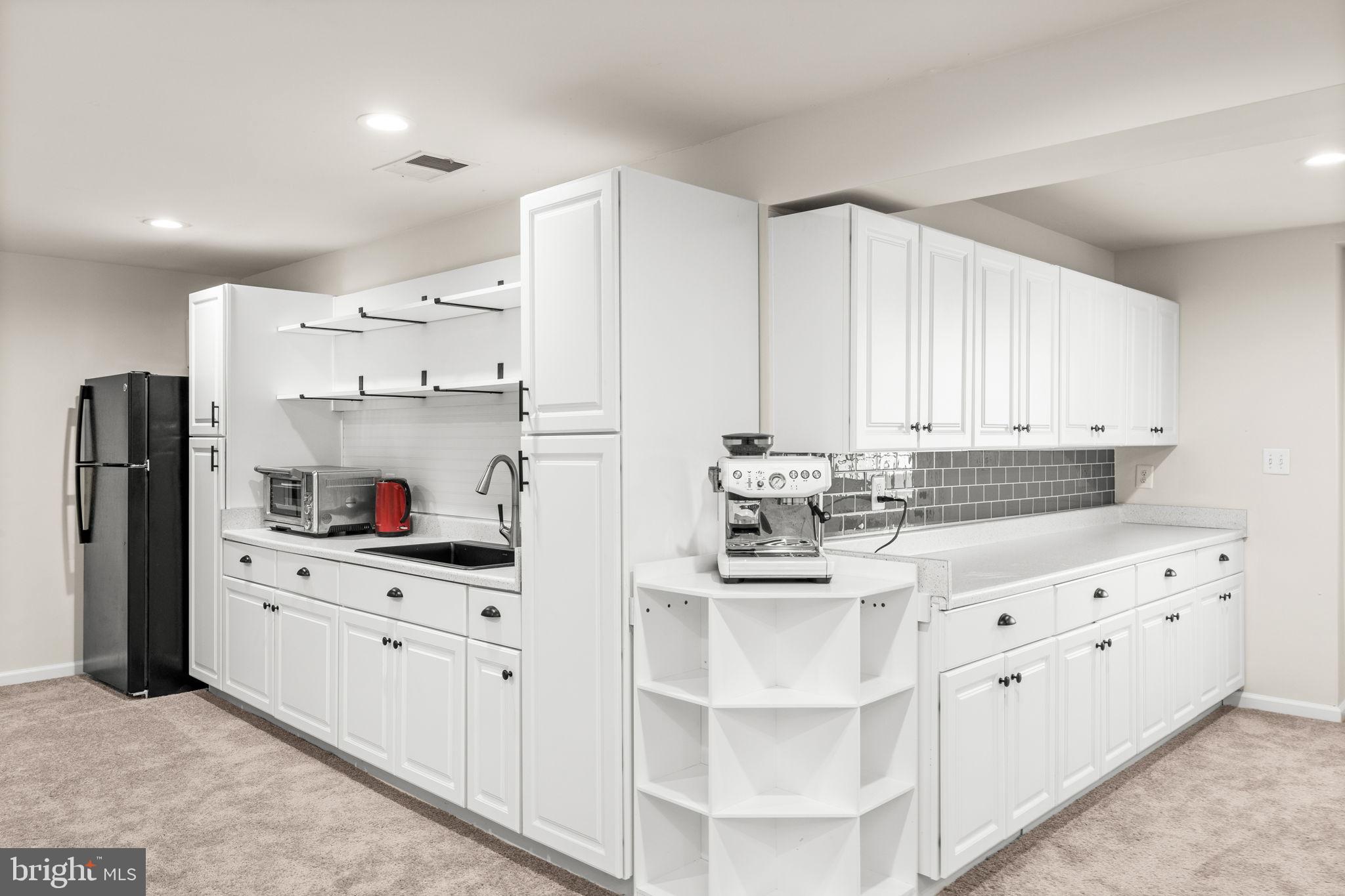 10420 NAPOLEON STREET