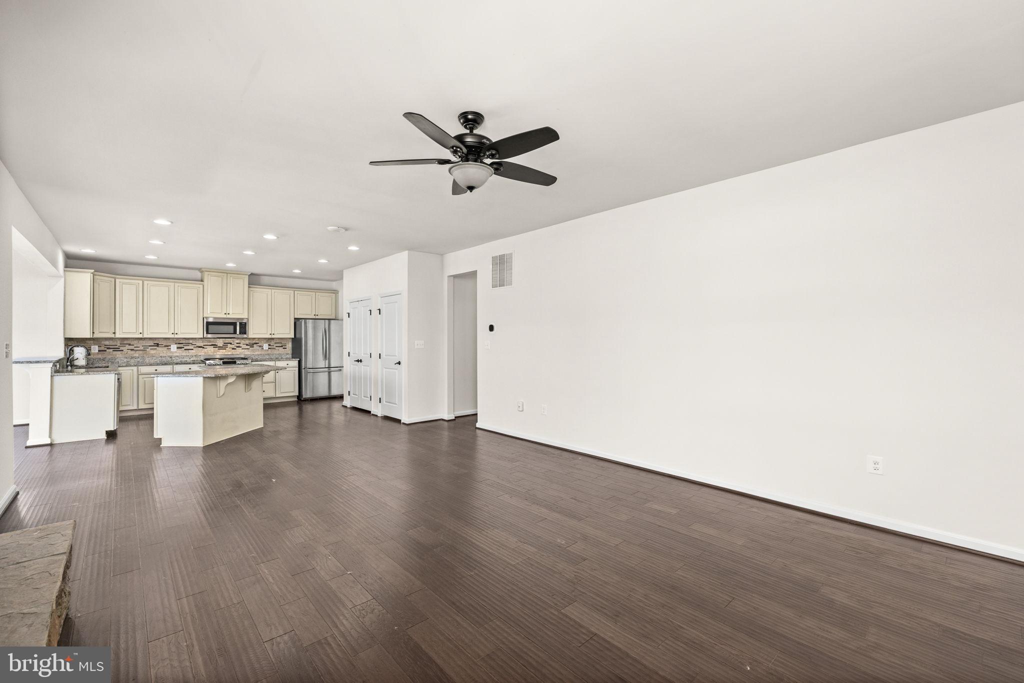 10420 NAPOLEON STREET