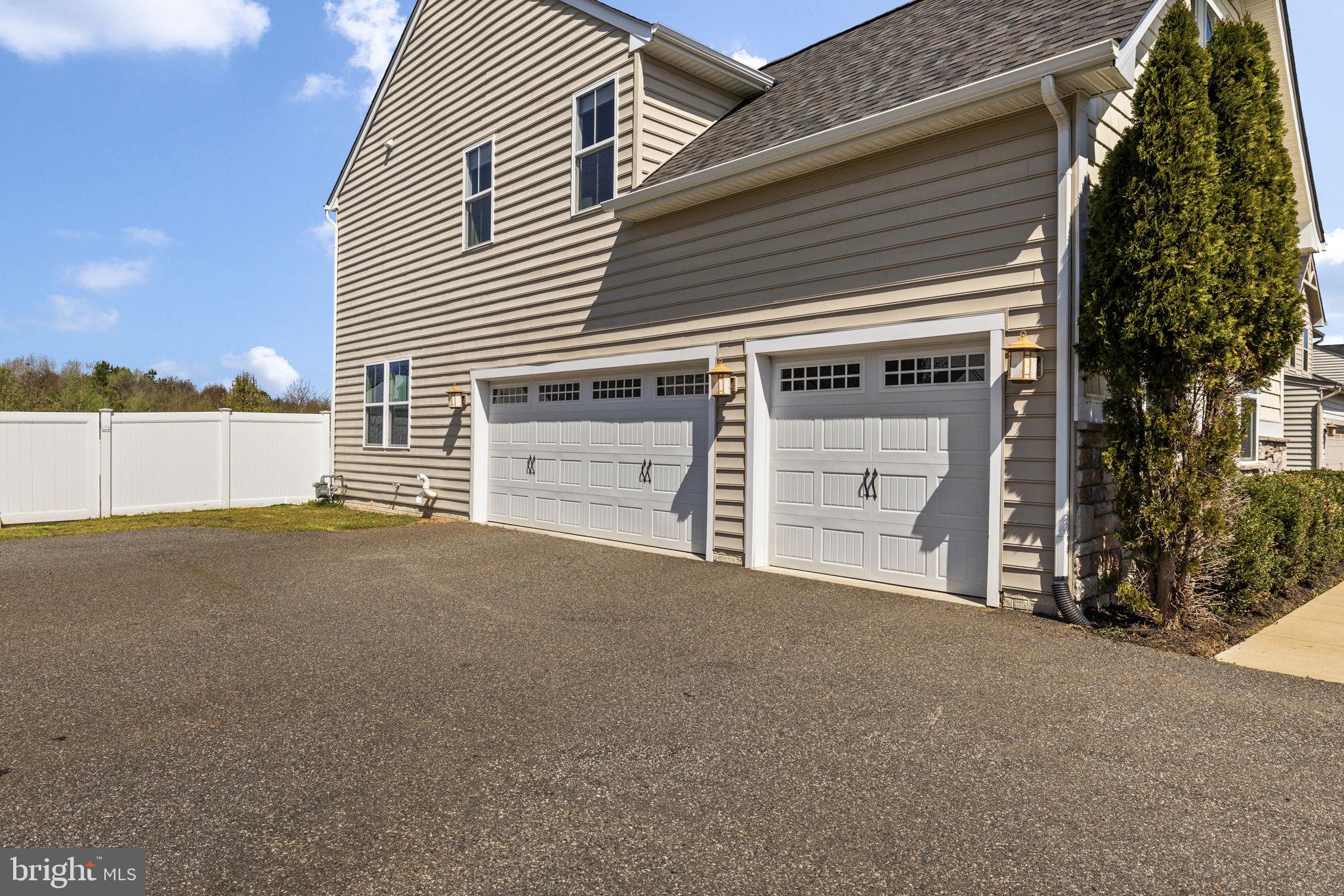 10420 NAPOLEON STREET