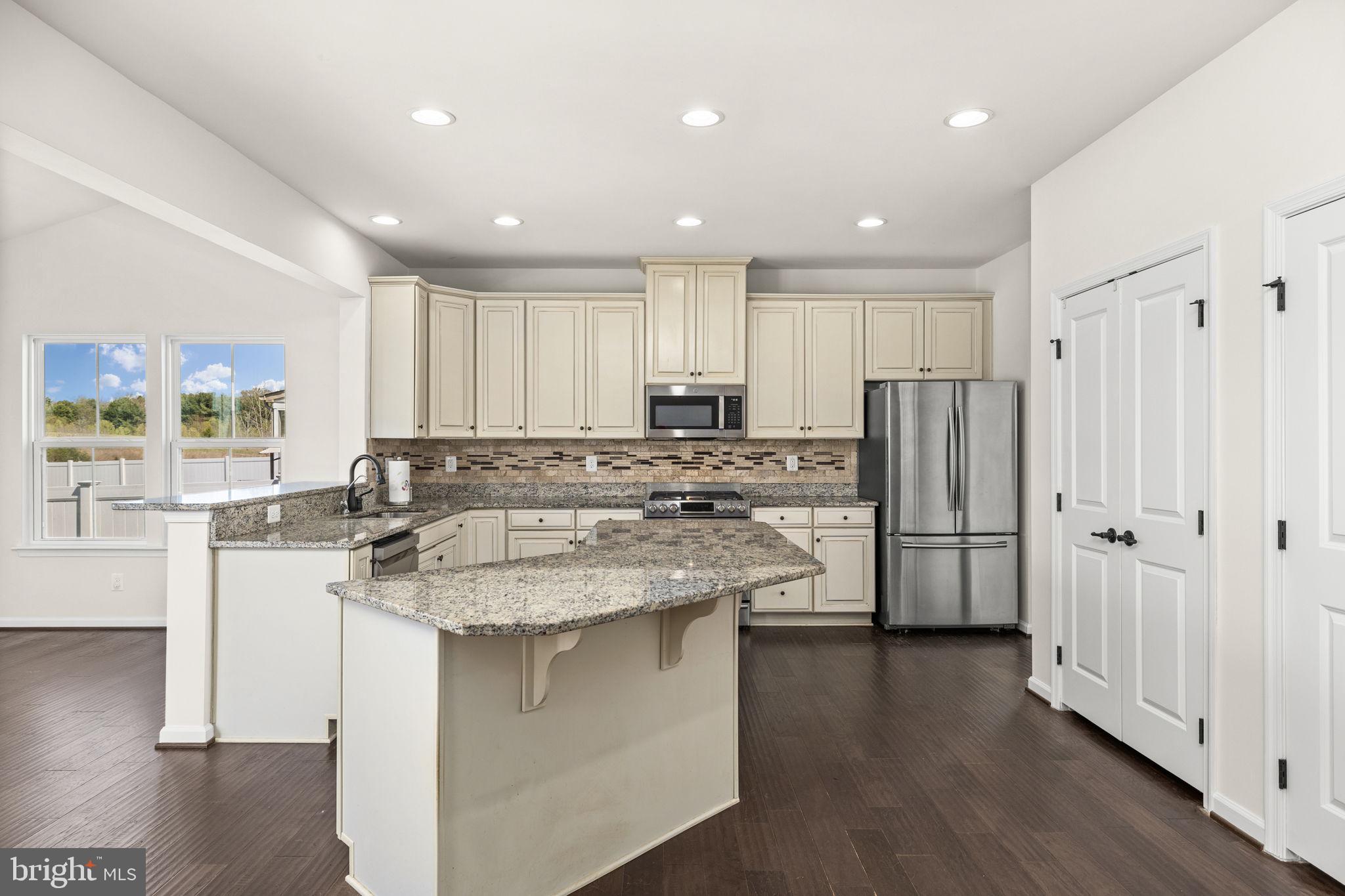 10420 NAPOLEON STREET