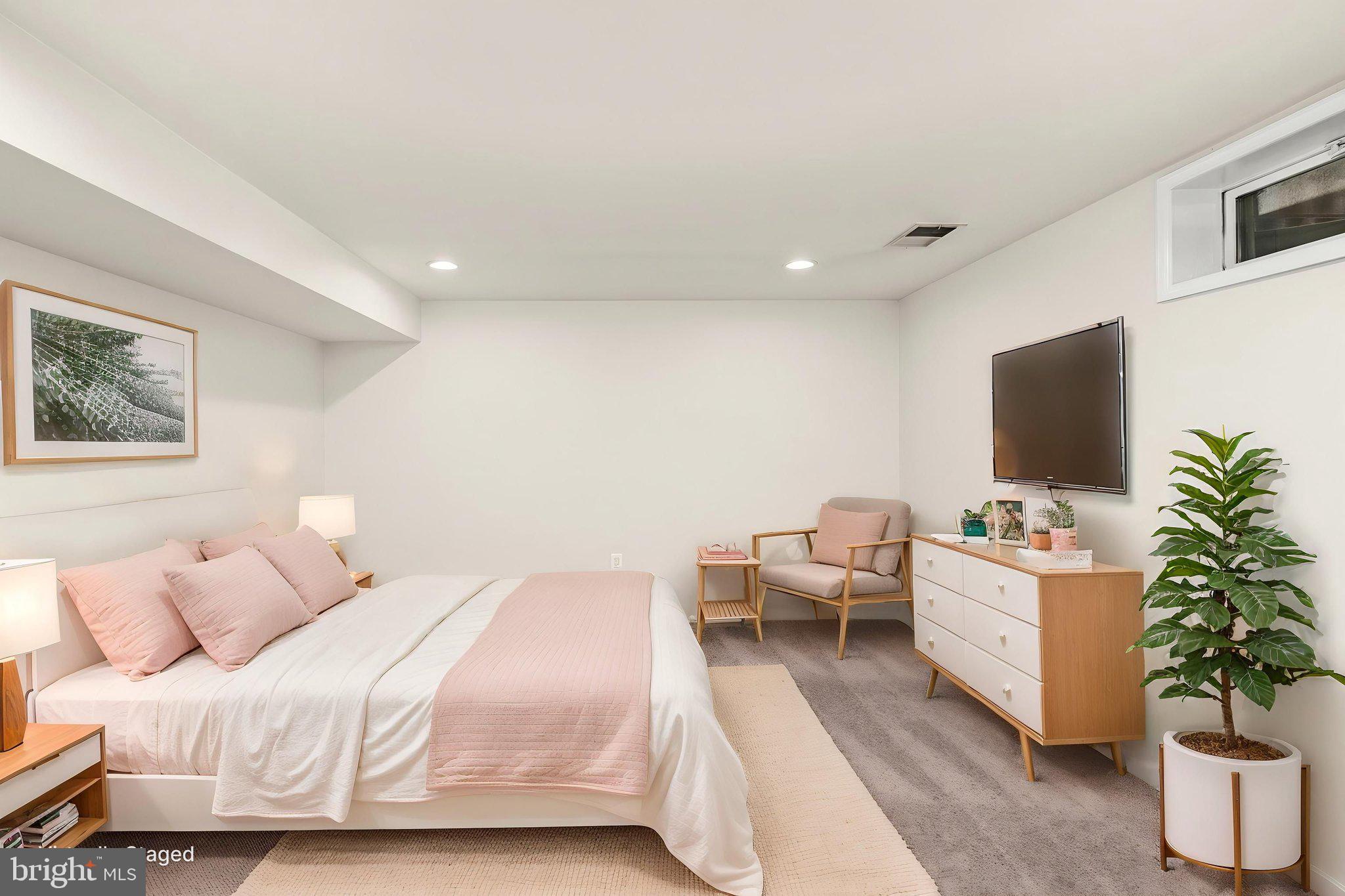 10420 NAPOLEON STREET