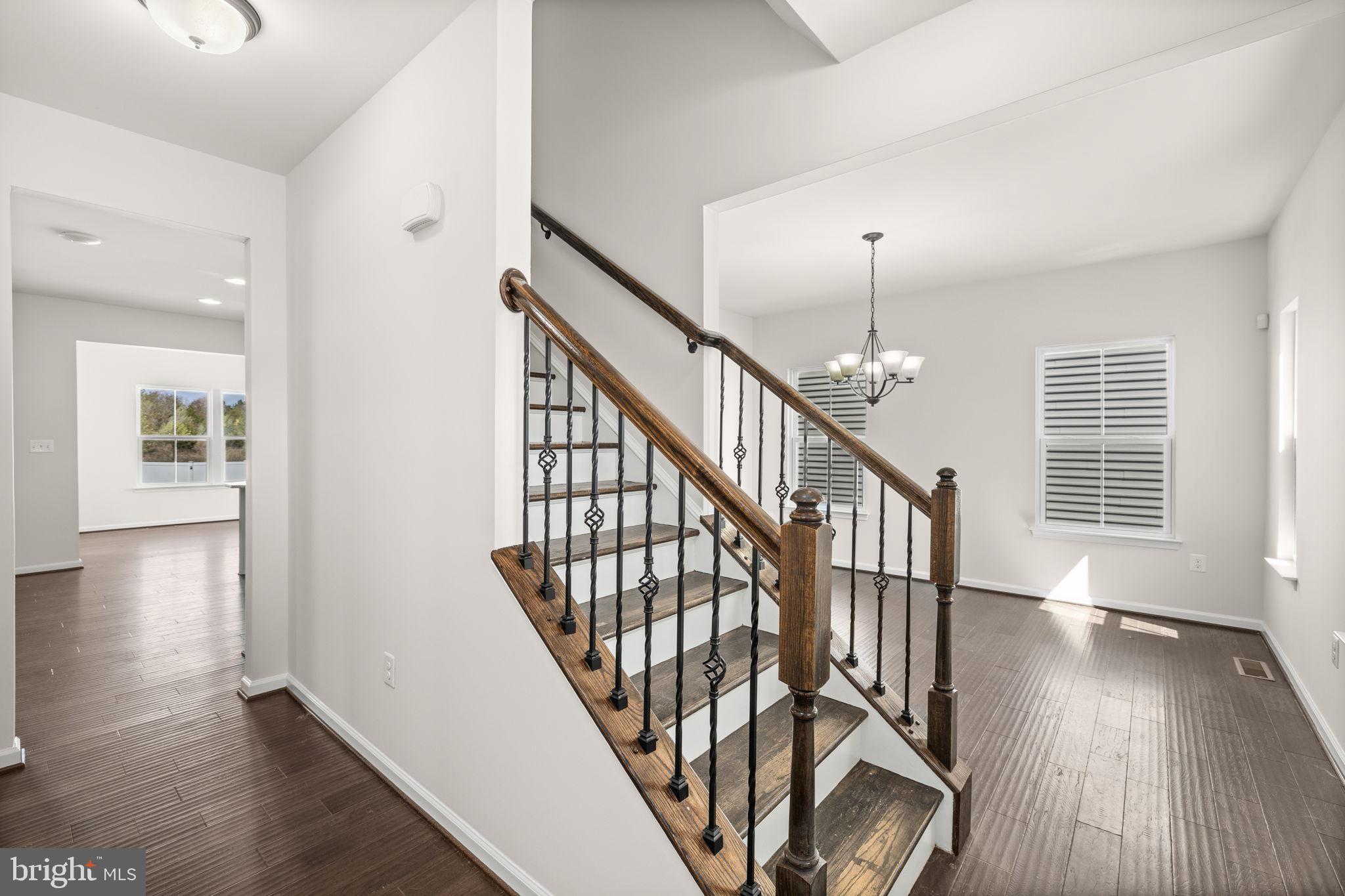 10420 NAPOLEON STREET