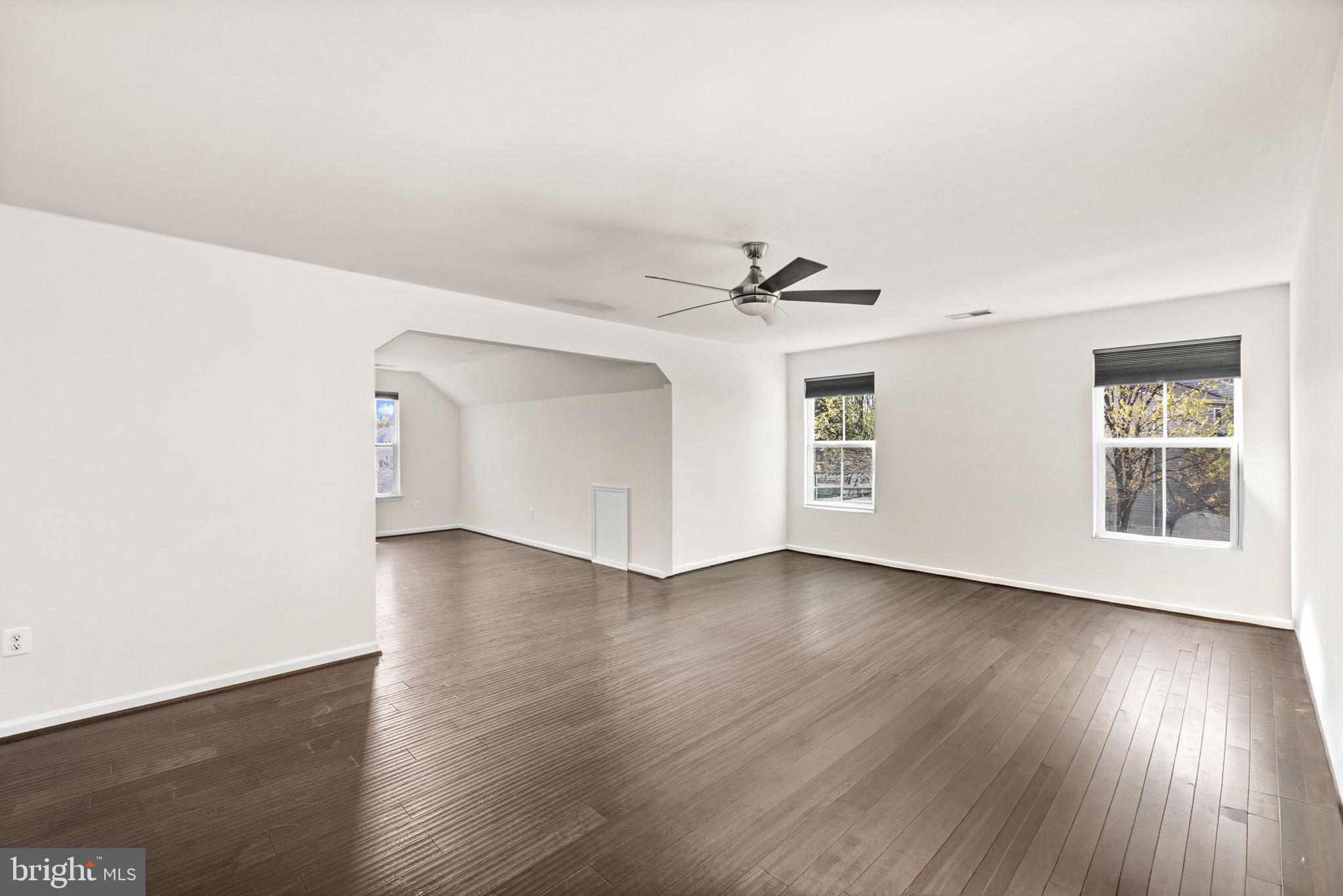 10420 NAPOLEON STREET