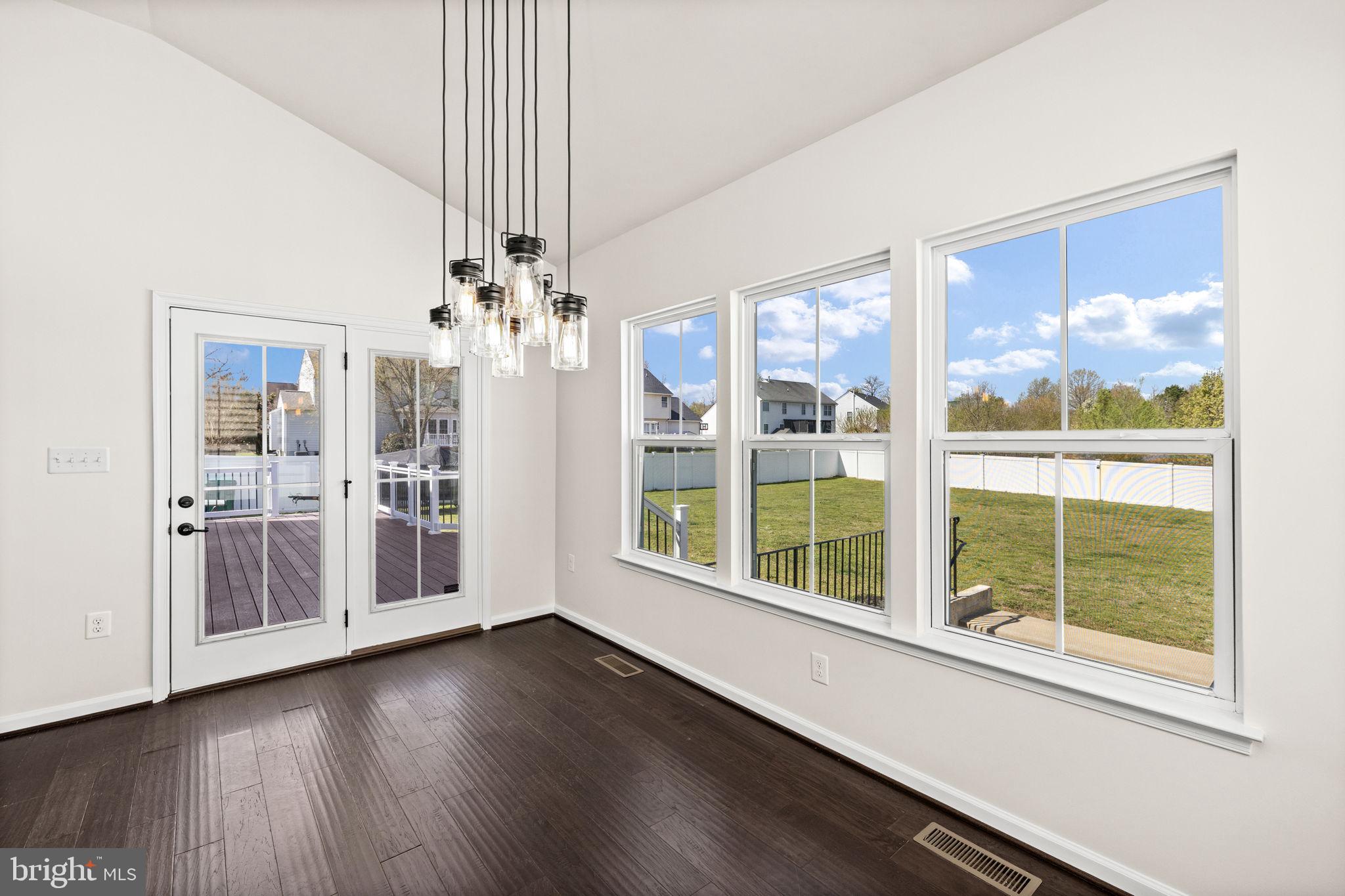 10420 NAPOLEON STREET