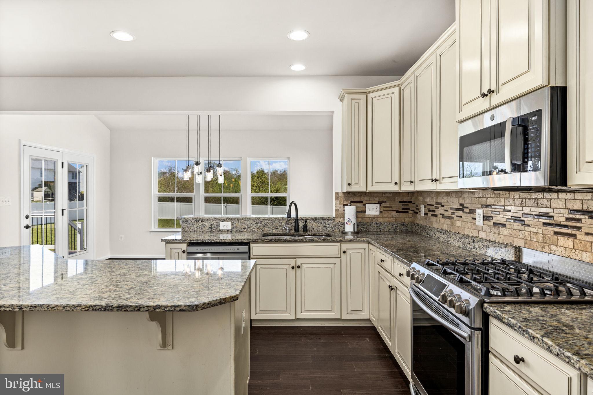 10420 NAPOLEON STREET