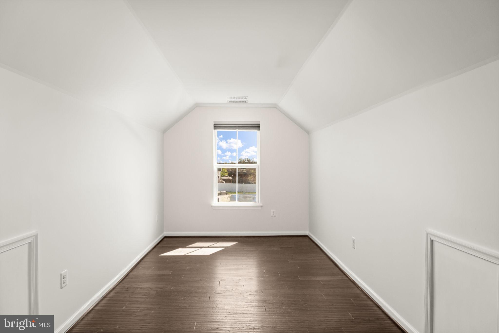 10420 NAPOLEON STREET