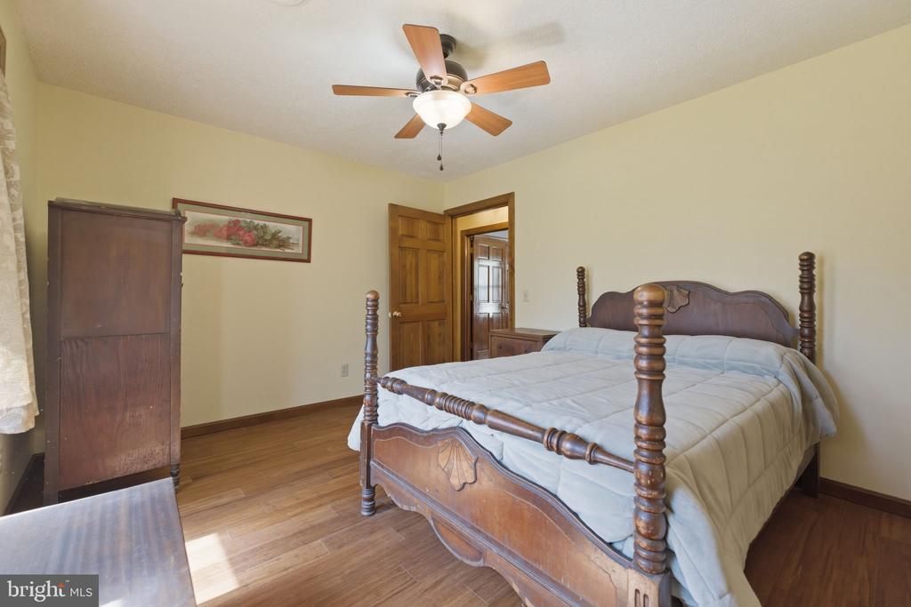 9313 BELLWOOD DRIVE