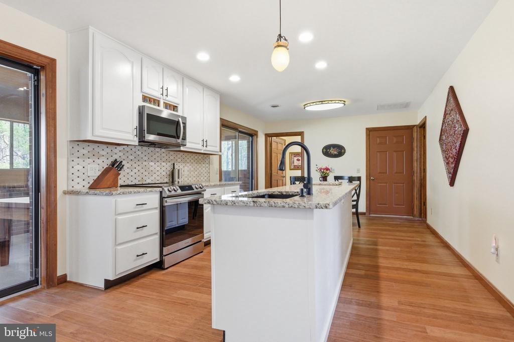 9313 BELLWOOD DRIVE