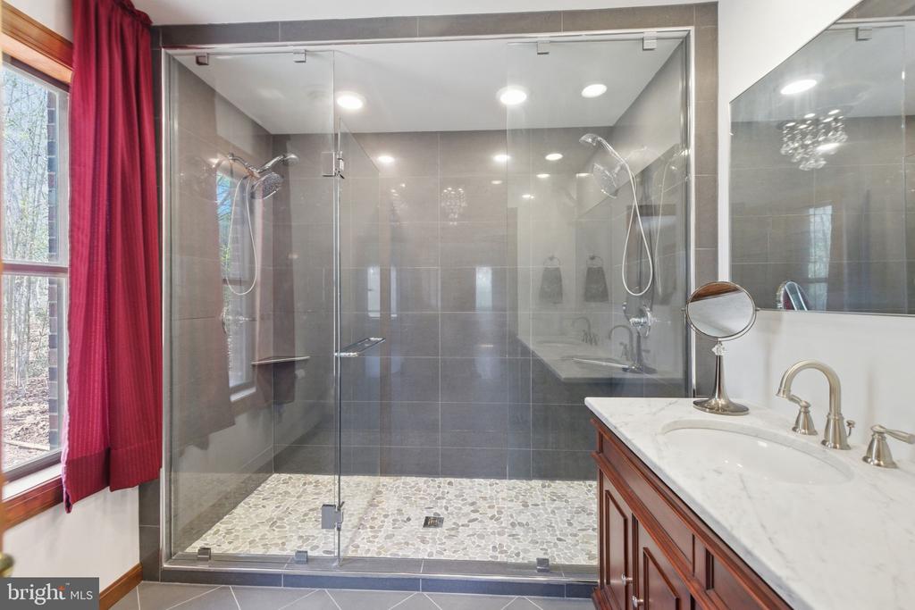 9313 BELLWOOD DRIVE