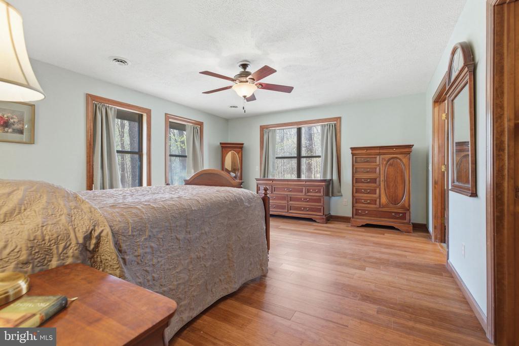 9313 BELLWOOD DRIVE