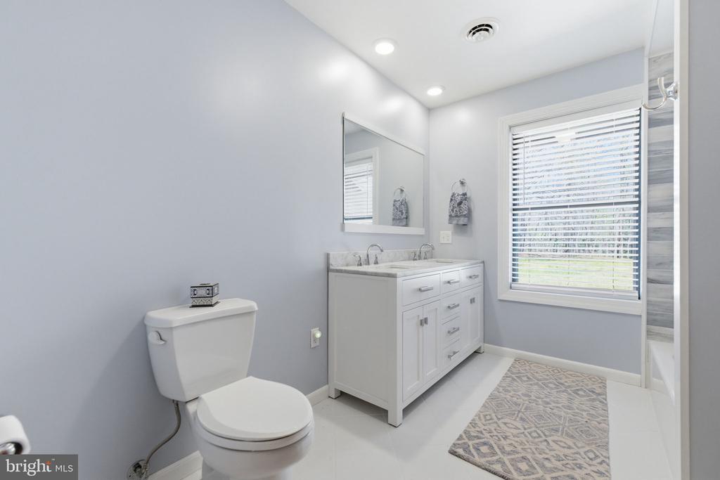 9313 BELLWOOD DRIVE