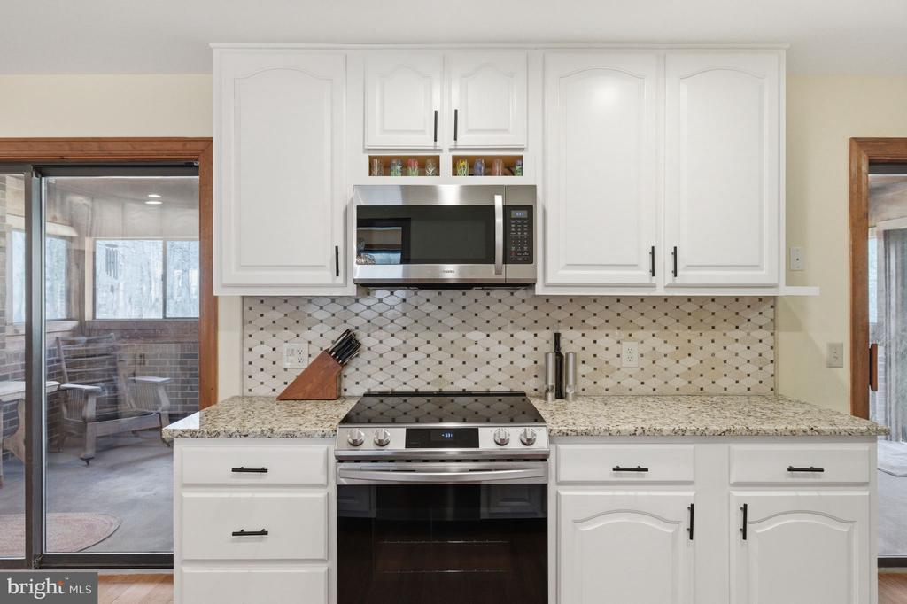 9313 BELLWOOD DRIVE