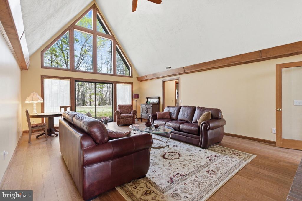 9313 BELLWOOD DRIVE
