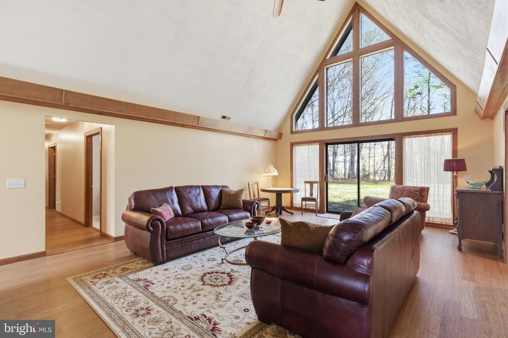 9313 BELLWOOD DRIVE