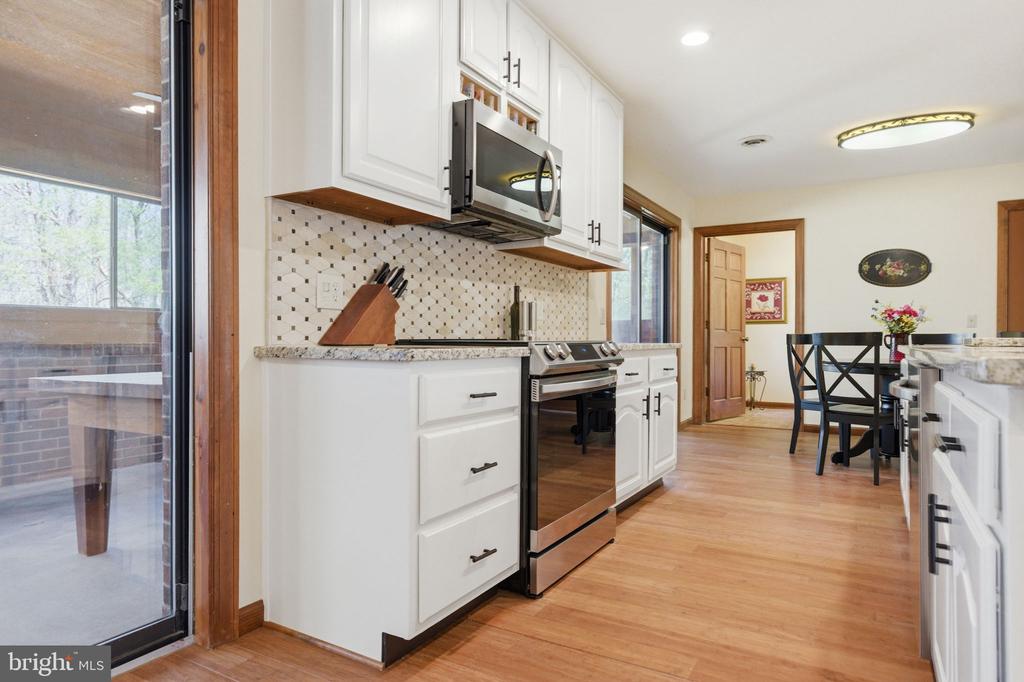 9313 BELLWOOD DRIVE