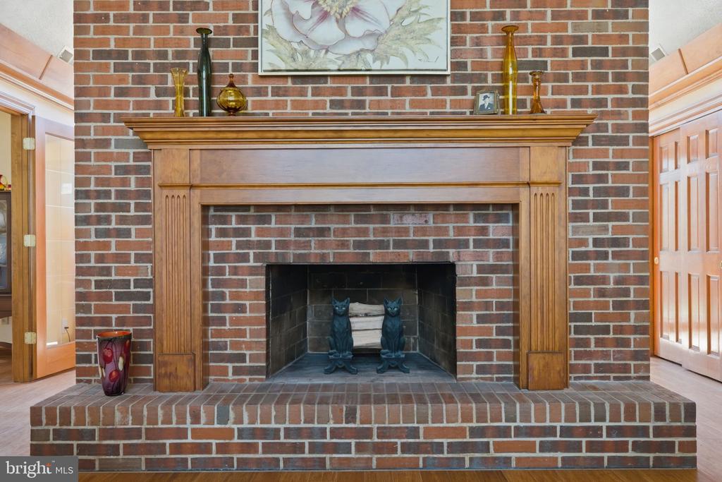 9313 BELLWOOD DRIVE