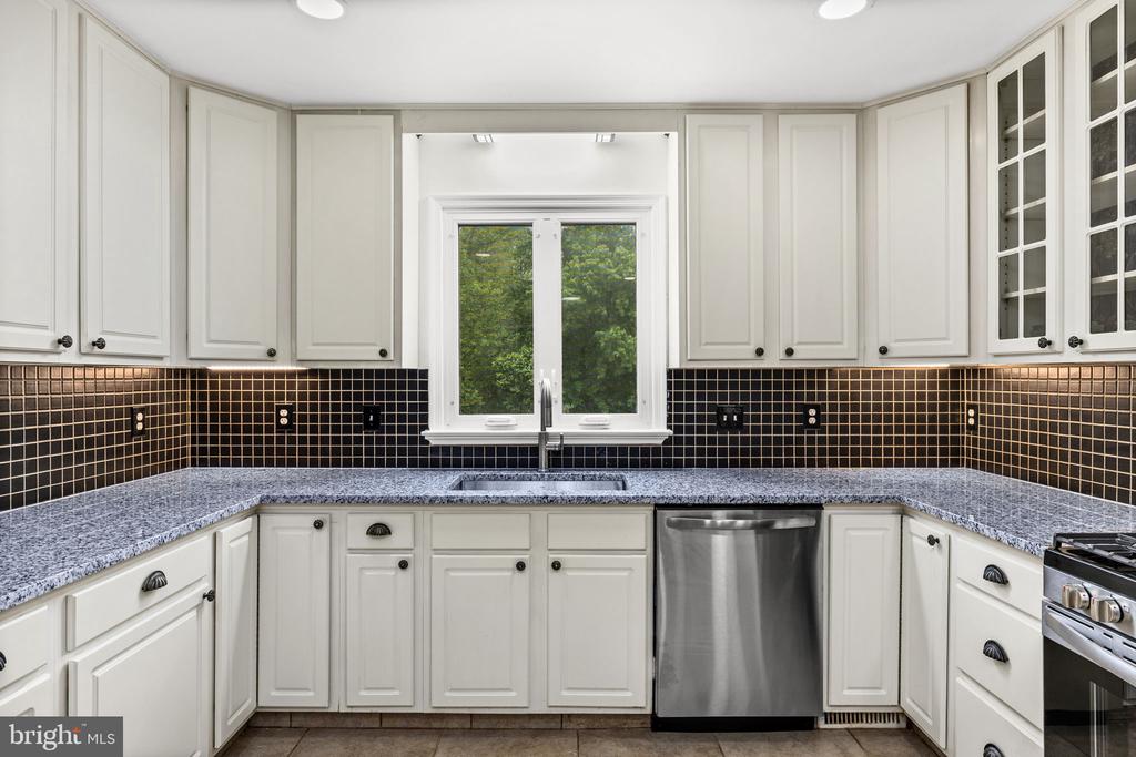 5 APPALOOSA DRIVE