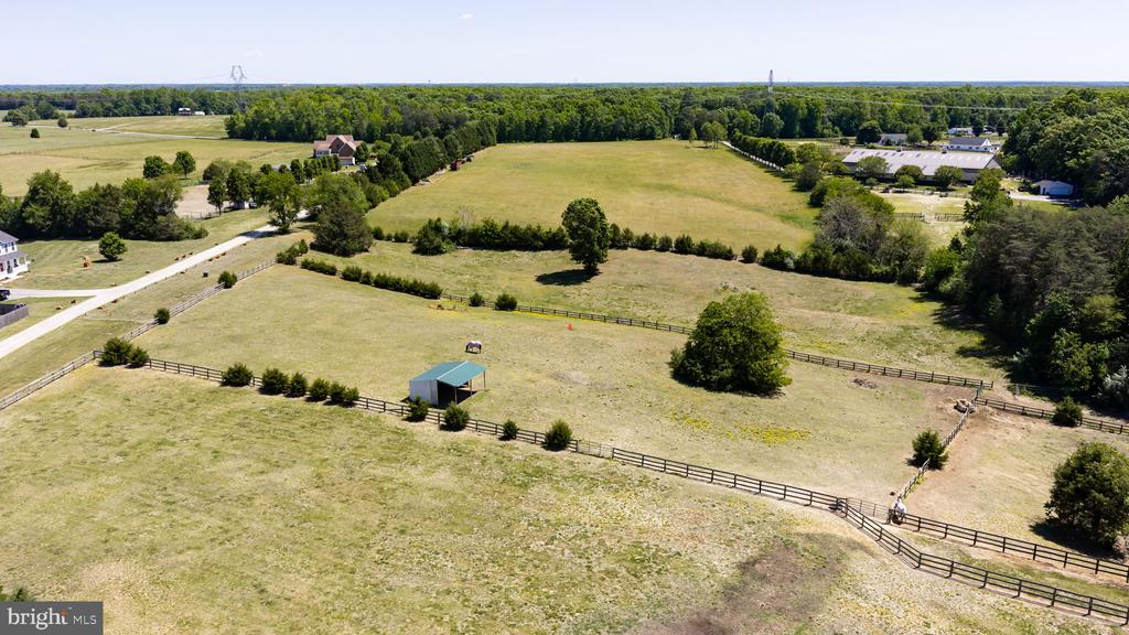 5 APPALOOSA DRIVE