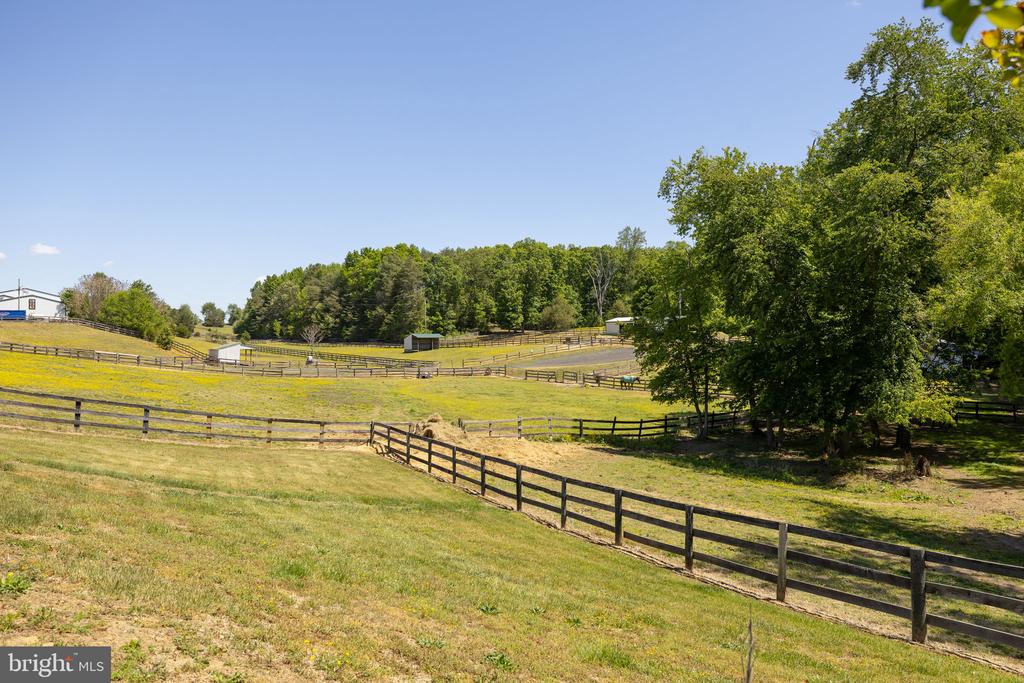 5 APPALOOSA DRIVE